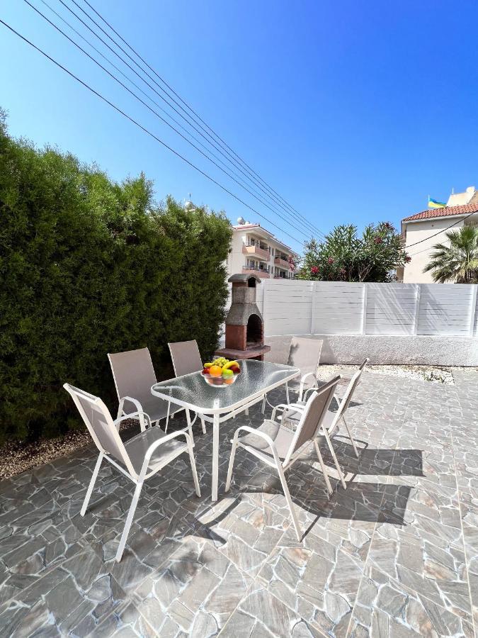Pafia Sunbeach Townhouse Paphos ภายนอก รูปภาพ